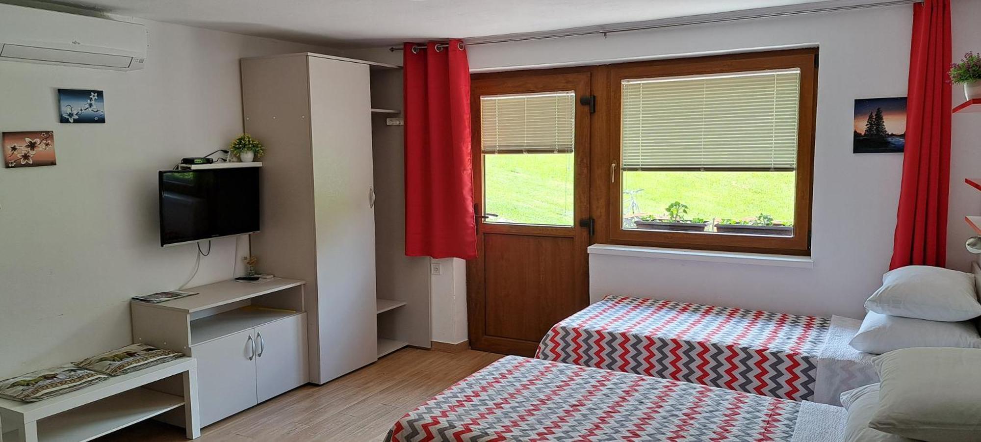 Plitvice Zg Apartment สโมลยานัซ ภายนอก รูปภาพ
